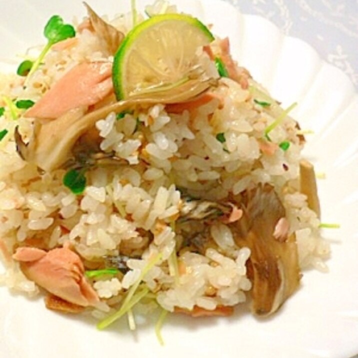 ユズの香いっぱい!鮭と舞茸の柚庵ごはん。